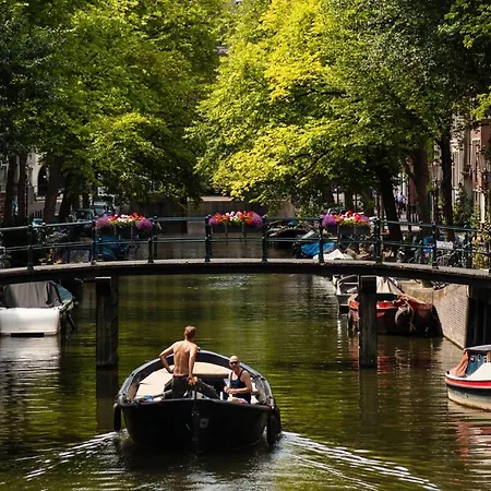 Bed & Breakfast Canal Wow