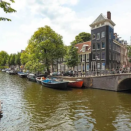 Canal Wow Guest house Amsterdam